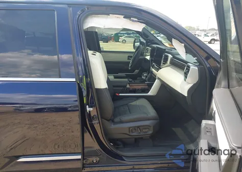 2025 Toyota Sequoia Capstone z USA, uszkodzony, nr VIN 7SVAAABA5SX055248